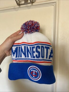 BRAND NEW Minnesota TWINS Pom Beanie
